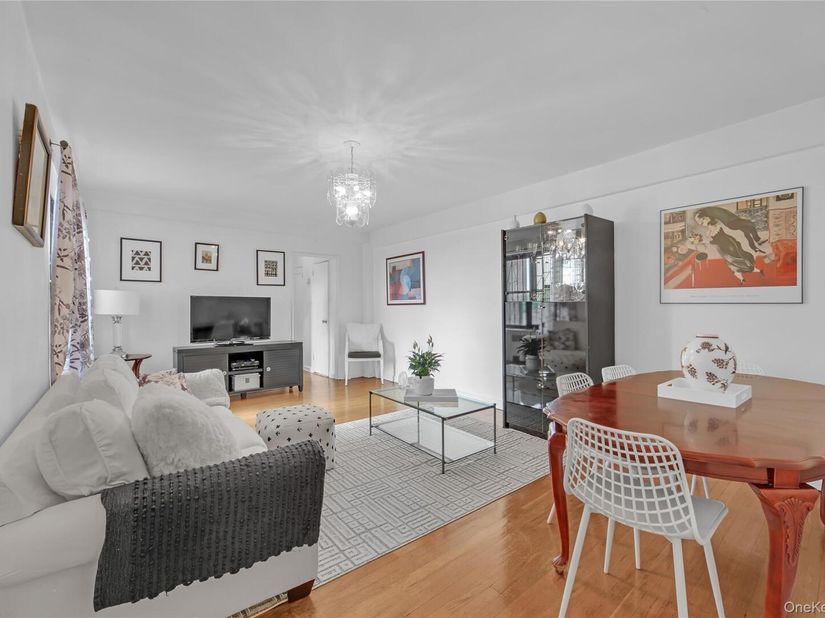 2821 Kings Highway 5L, Brooklyn NY 11229