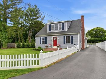 238 Woodlawn Avenue