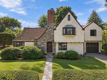 138 Knollwood Avenue
