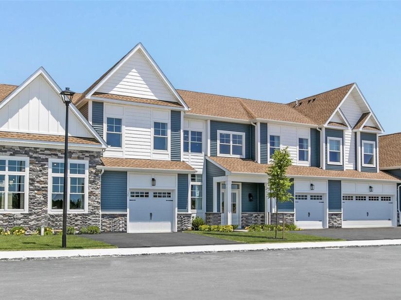 119 Mia Lane 76, Yaphank NY 11980