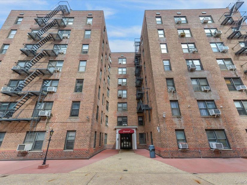 83-75 Woodhaven Boulevard 1C, Woodhaven NY 11421