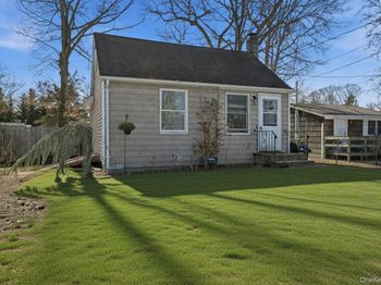 36 Woodlawn Avenue