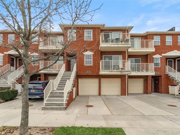 12206 Powells Cove Boulevard 132, College Point NY 11356