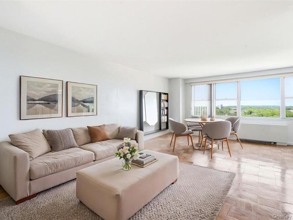 70-25 Yellowstone Boulevard 15P, Forest Hills NY 11375