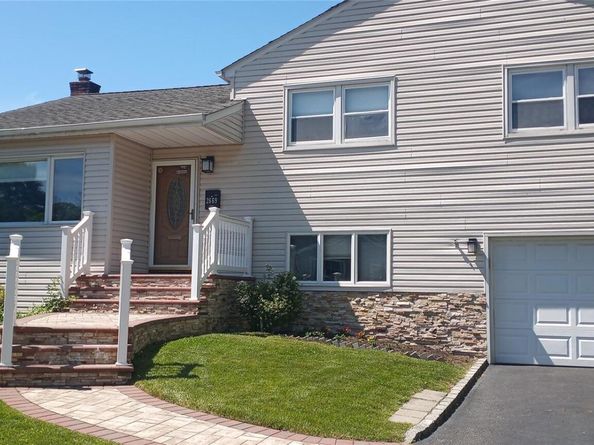 2669 Grayson Drive, East Meadow NY 11554