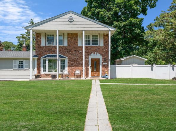 5 Fox Road, Middle Island NY 11953