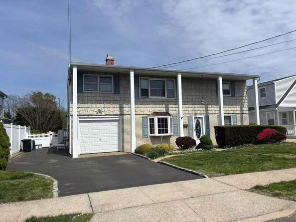 2333 Beech Street, Wantagh NY 11793