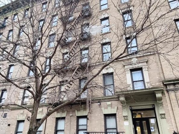 30 Macombs Place 44, New York (Manhattan) NY 10039