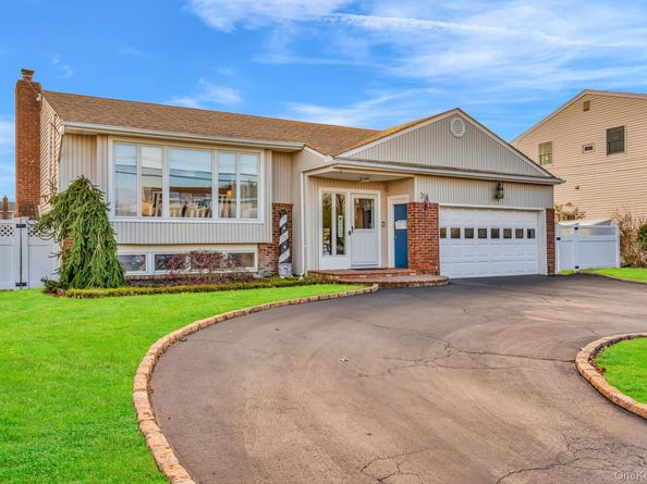 266 Bayview Avenue, Massapequa NY 11758