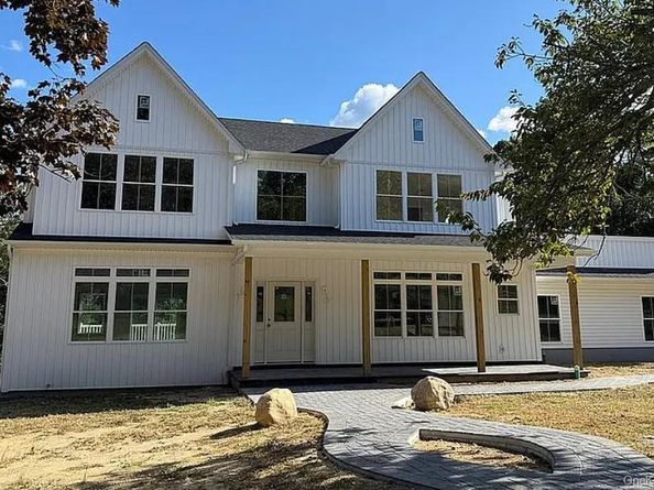 44 Elder Avenue, Farmingville NY 11738