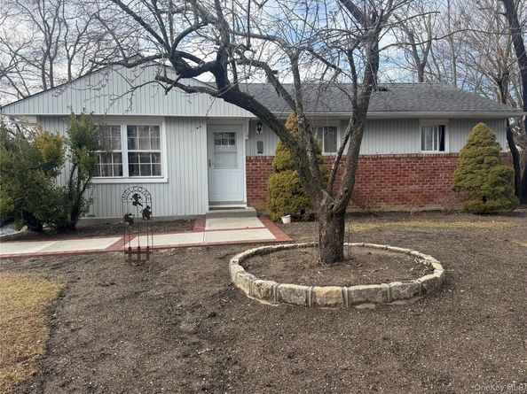 2804 Eagle Avenue, Medford NY 11763