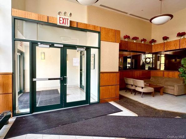 143-41 84th Drive 2A, Briarwood NY 11435