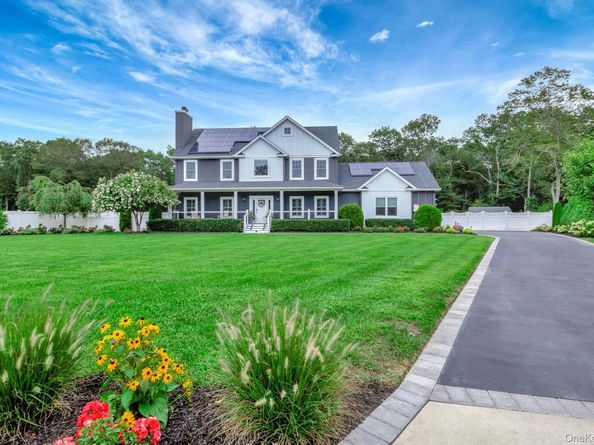 6 Mastro Court, Baiting Hollow NY 11933