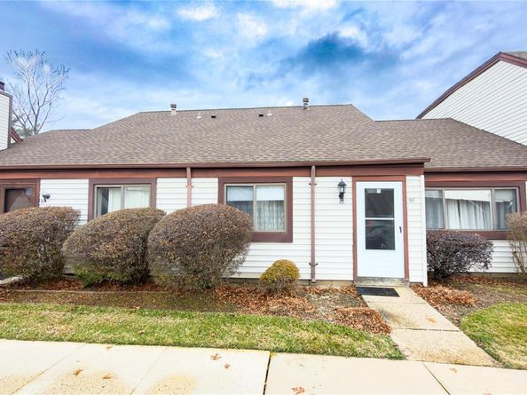 98 Whistler Court 98, Middle Island NY 11953