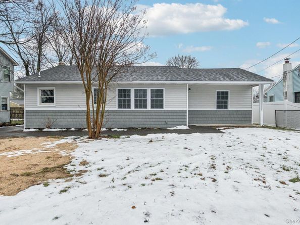 16 Belgrave Avenue, Bay Shore NY 11706