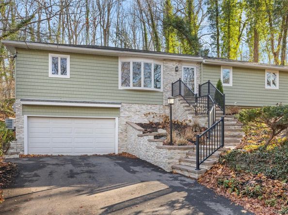 142 Crooked Hill Road, Huntington Station NY 11743