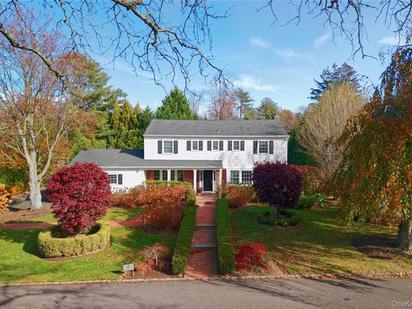 6 Flamingo Road, East Hills NY 11576