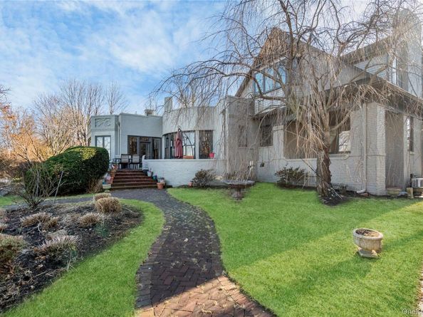 5 Cedar Lane, Glen Cove NY 11542