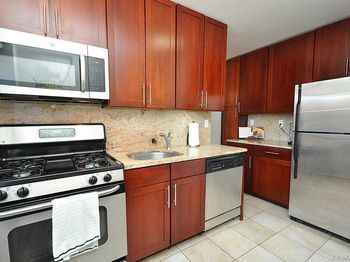 111 E Hartsdale Avenue