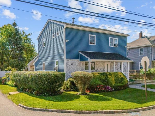 84 E 9th Street, Huntington Station NY 11746