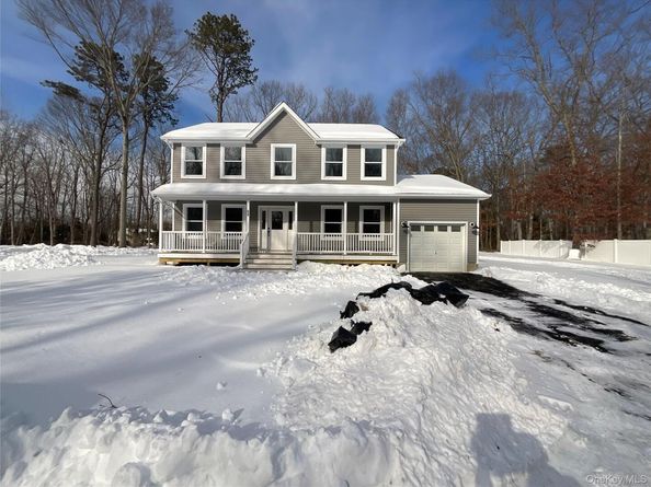 89 C Mt Sinai Coram Road, Coram NY 11727