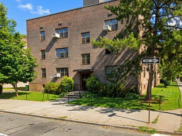 144-04 78th Avenue 3K, Flushing NY 11367