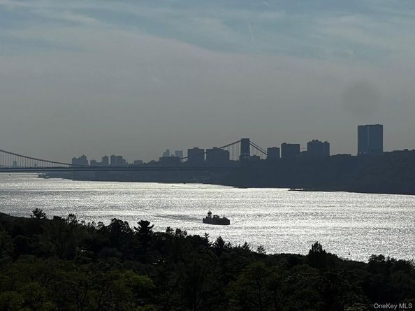 5800 Arlington Avenue 11R, Bronx NY 10471