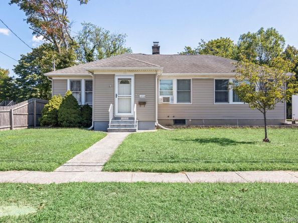 1333 Richland Boulevard, Bay Shore NY 11706