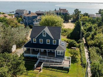 56 Oak Beach Road