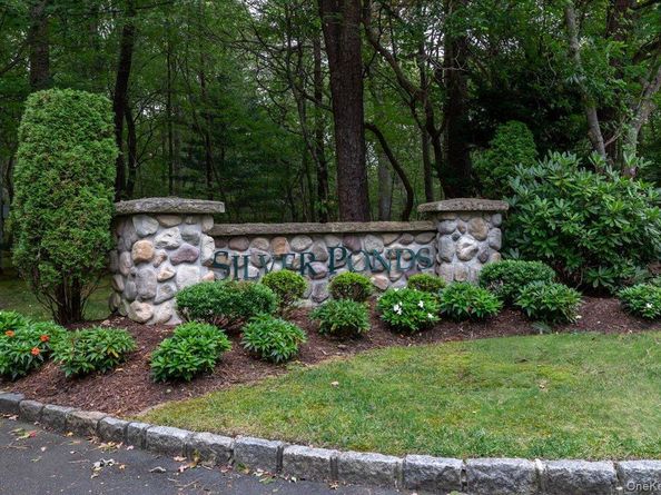 193 Gothic Circle, Manorville NY 11949