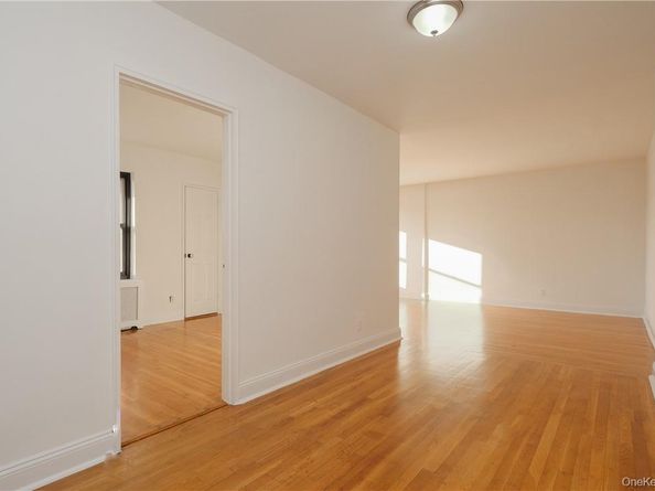 440 Warburton Avenue 5F, Yonkers NY 10701