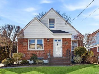 64 W Fenimore Street