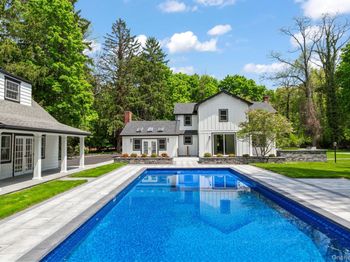 75 Centerport Road
