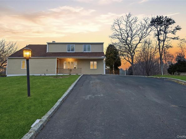 257 southaven Avenue, Medford NY 11763