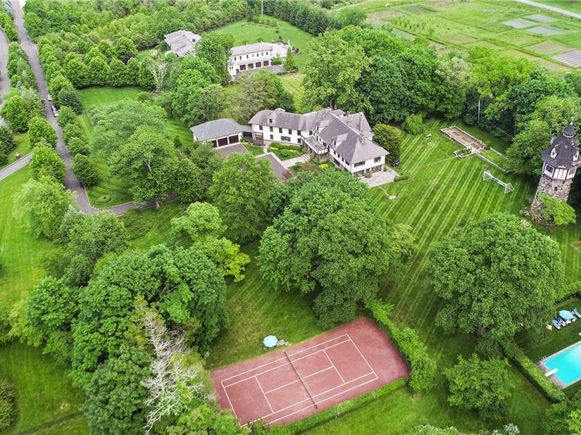 15 Sarosca Farm Lane, Purchase NY 10577
