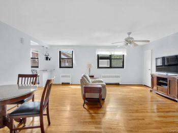 21-29 Utopia Parkway