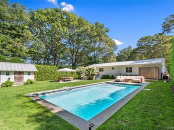 5 Oak Drive