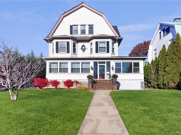 14 Hamilton Avenue, New Rochelle NY 10801