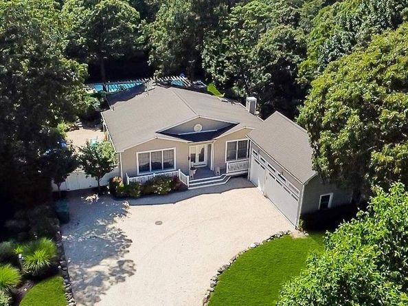 87 Washington Heights Avenue, Hampton Bays NY 11946