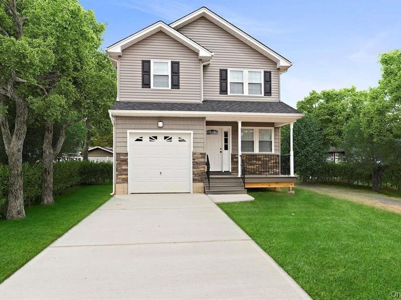 2891 Grant Avenue, Mohegan Lake NY 10547