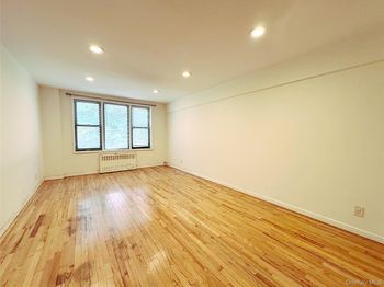 270 N Broadway