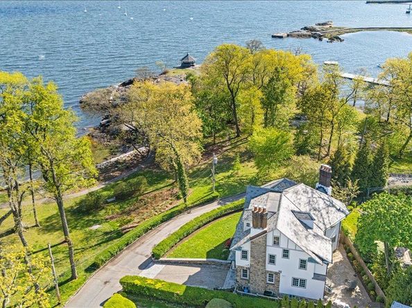 56 Park Avenue, Larchmont NY 10538