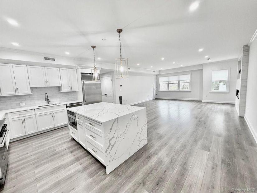 585 Main St 1A, Armonk NY 10504