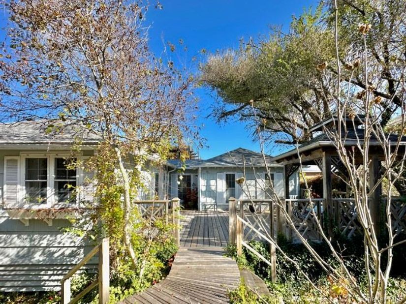 146 Doctors Walk, Cherry Grove NY 11782