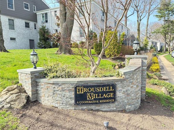 77 Glen Keith Road 77L, Glen Cove NY 11542