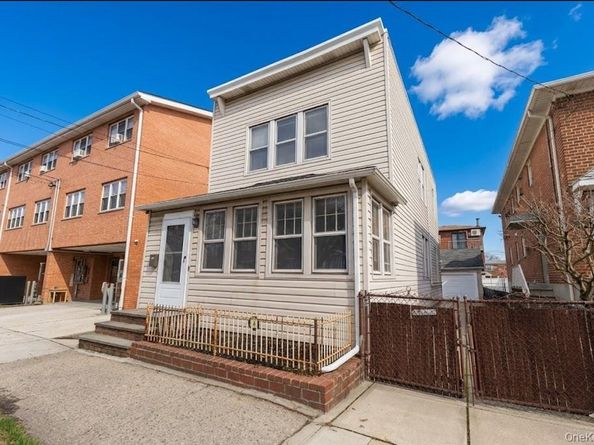 61-17A 165th Street, Fresh Meadows NY 11365
