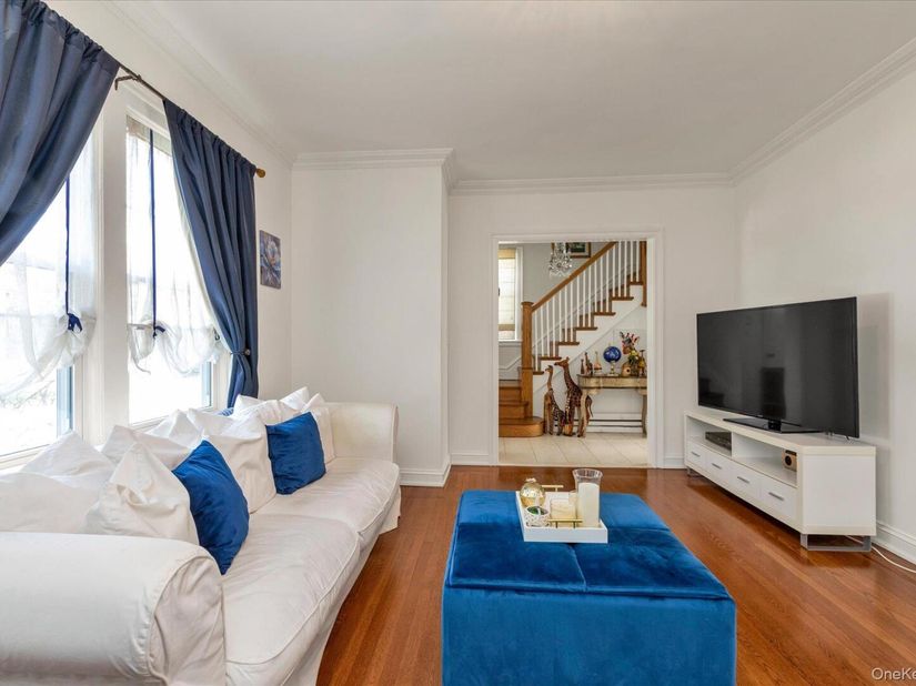 1051 Roselle Place, Woodmere NY 11598