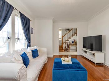 1051 Roselle Place