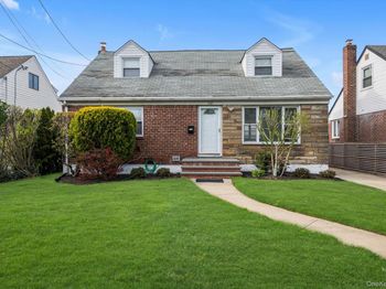 382 Old Country Road