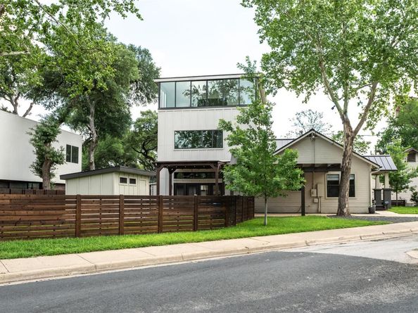 2103 Kinney Ave, Austin TX 78704